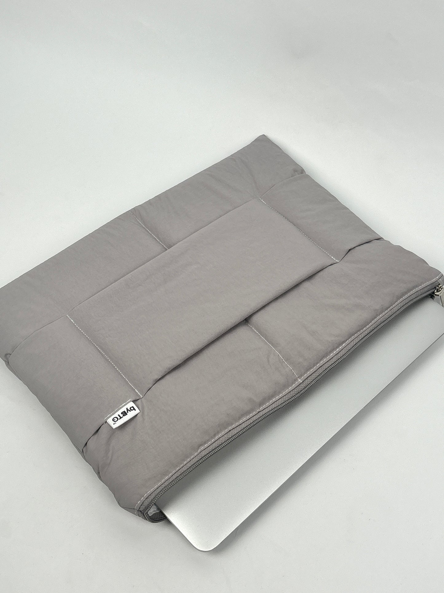 Mallow Laptop Sleeve (Nylon)
