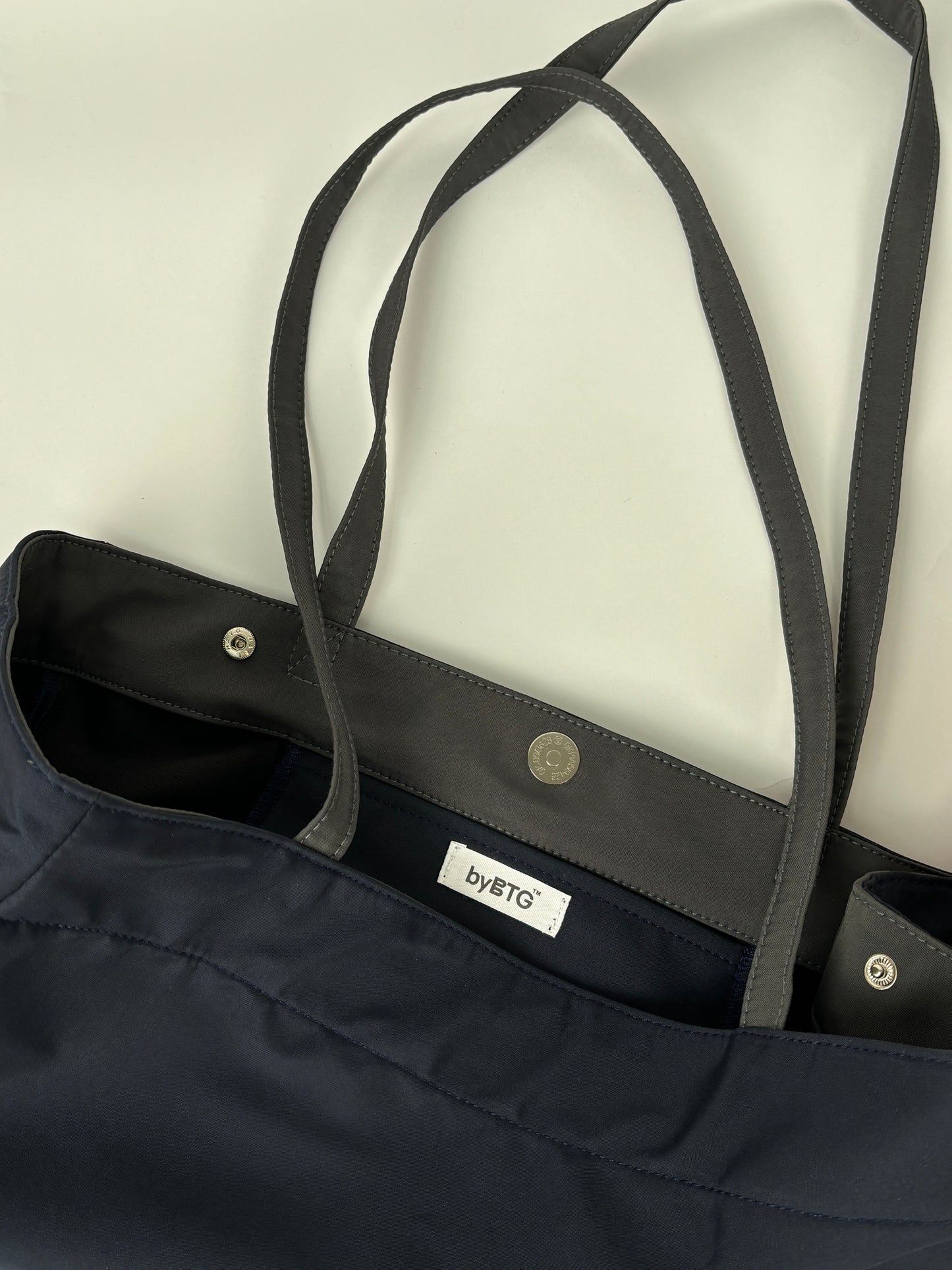 Onigiri Medium: Neoprene