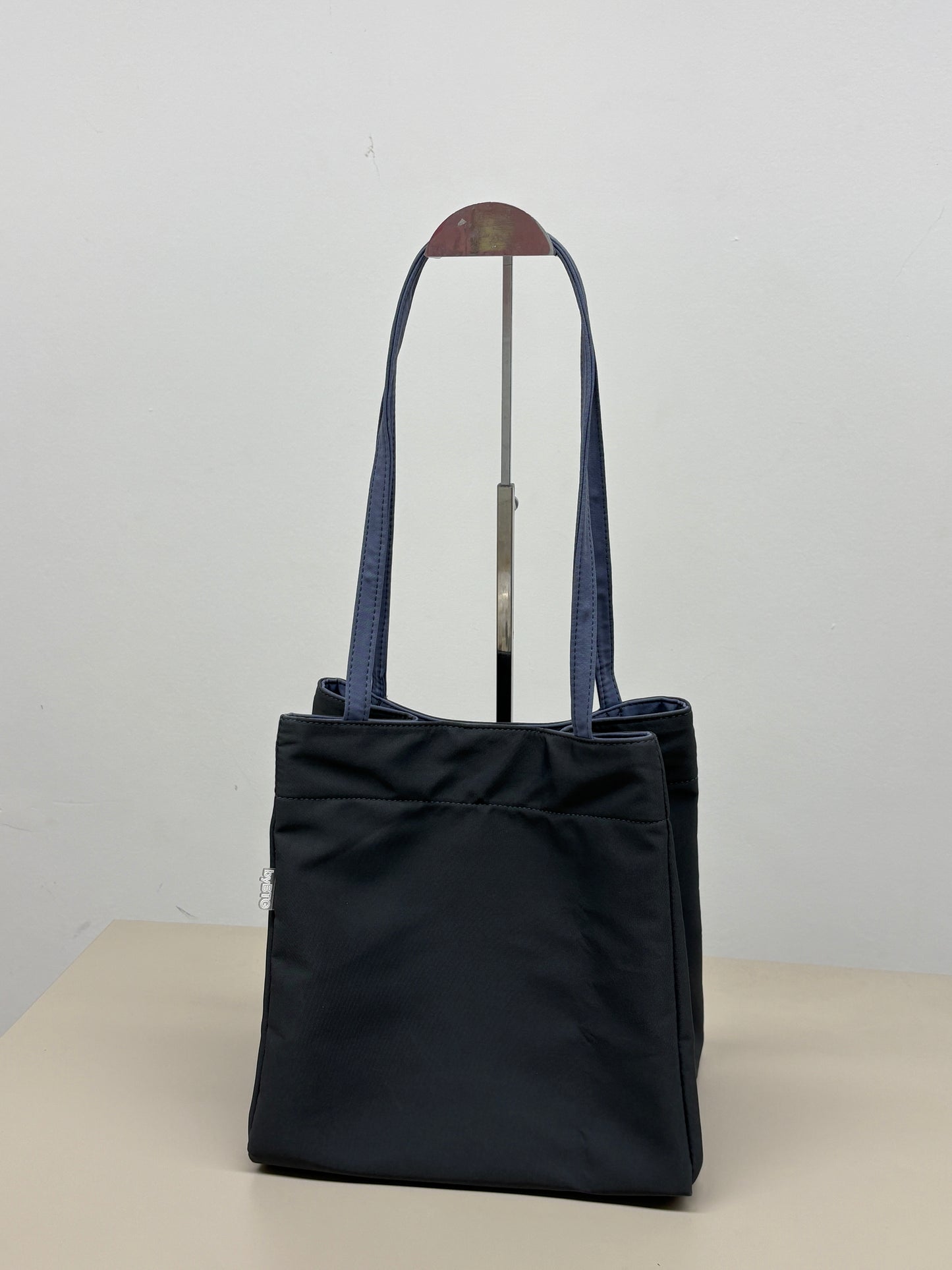 Onigiri Medium: Neoprene