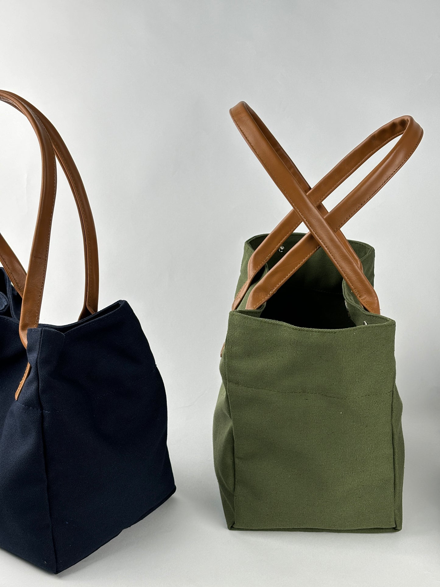 Preorder - Onigiri Medium: Genuine Leather
