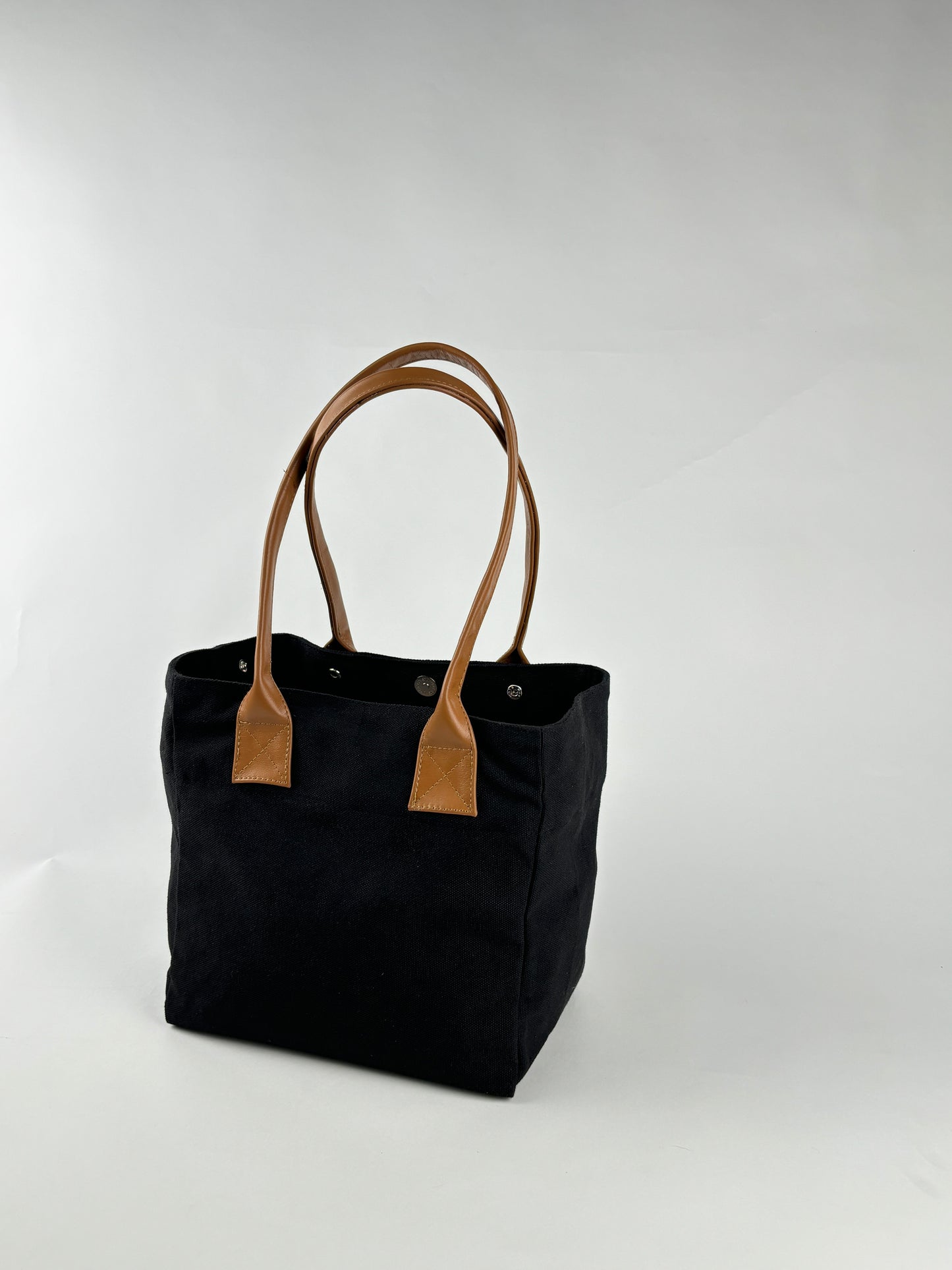 Preorder - Onigiri Medium: Genuine Leather