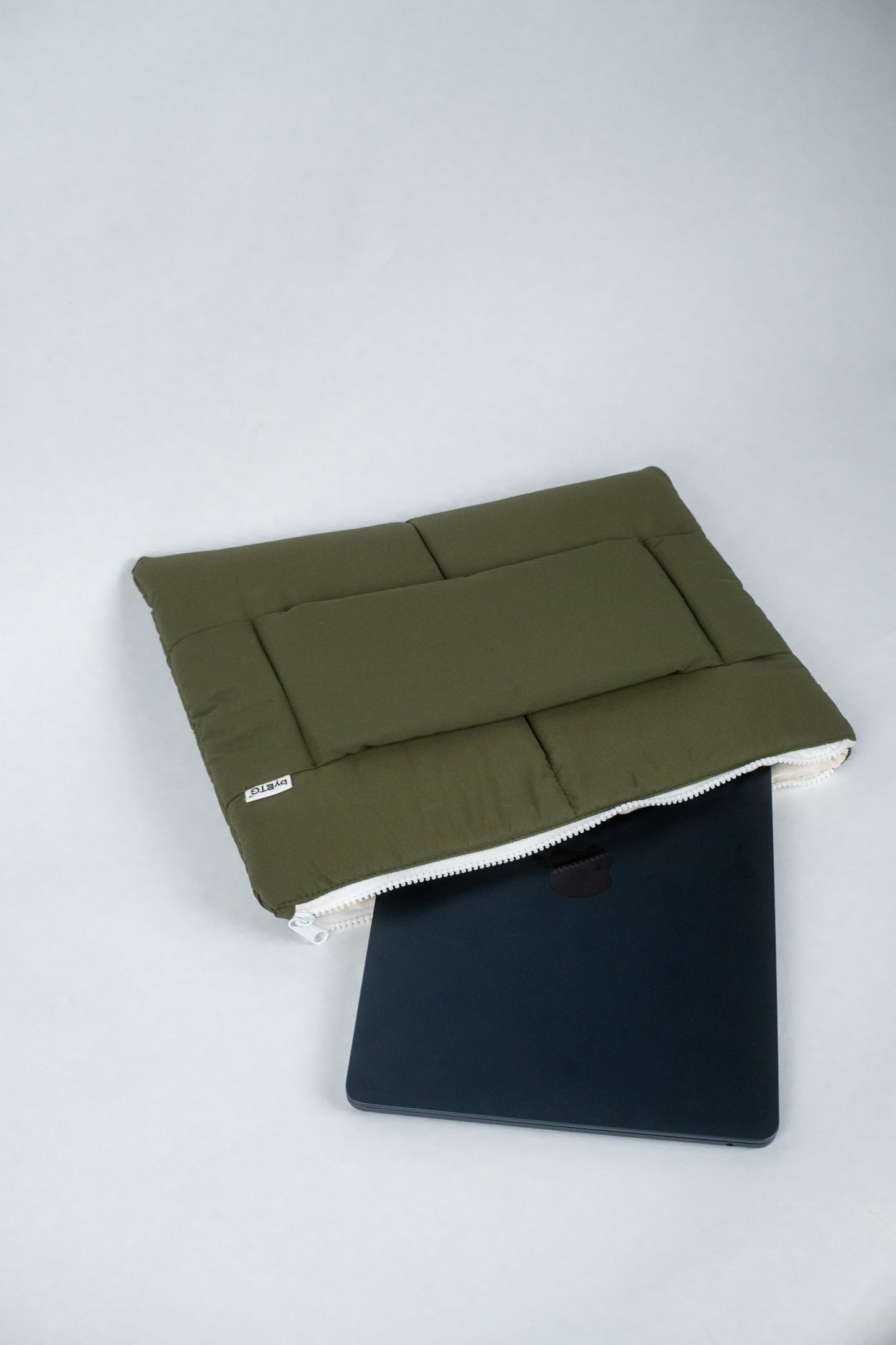 Mallow Laptop Sleeve (Nylon)