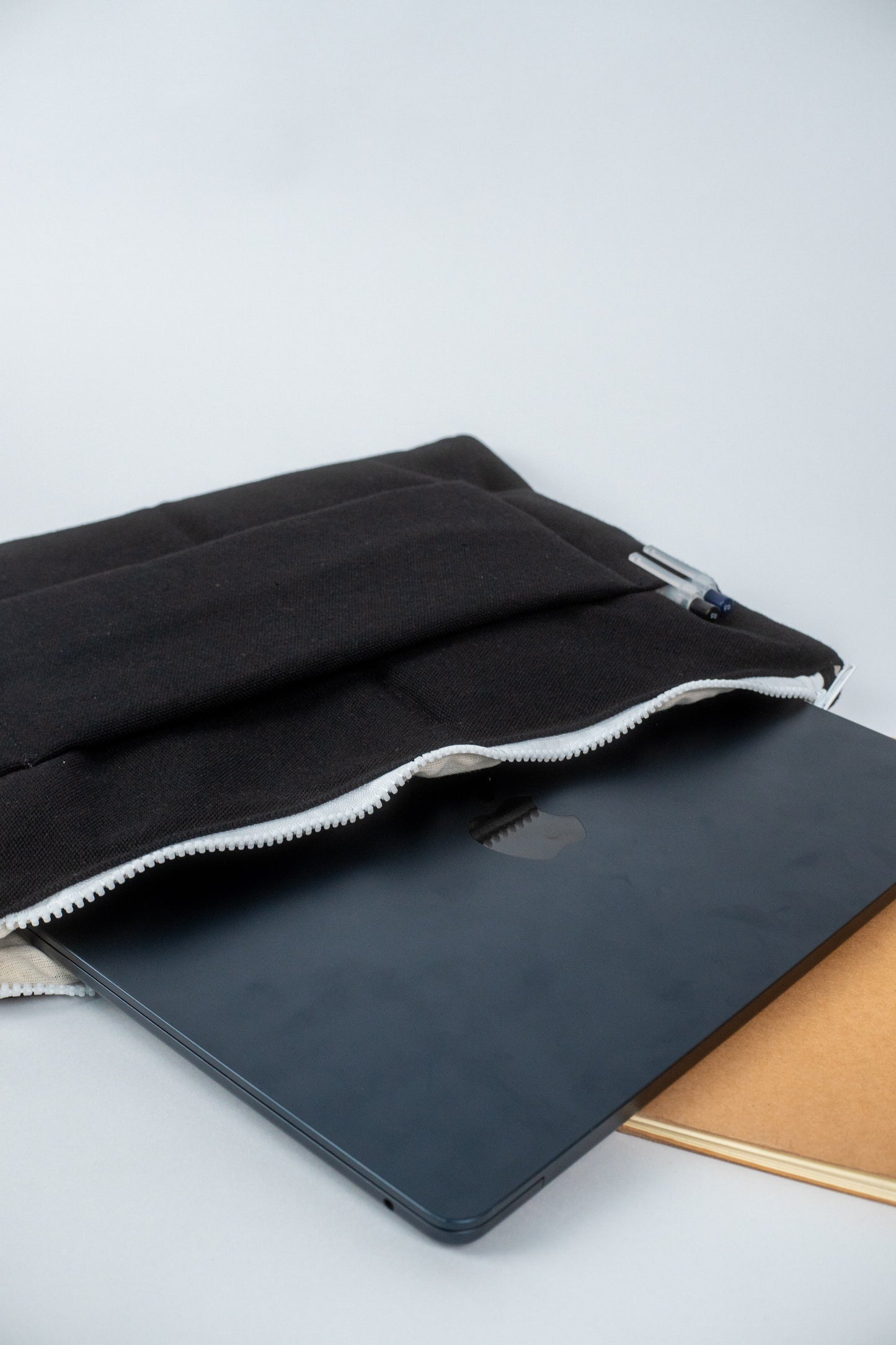 Mallow Laptop Sleeve (Canvas)