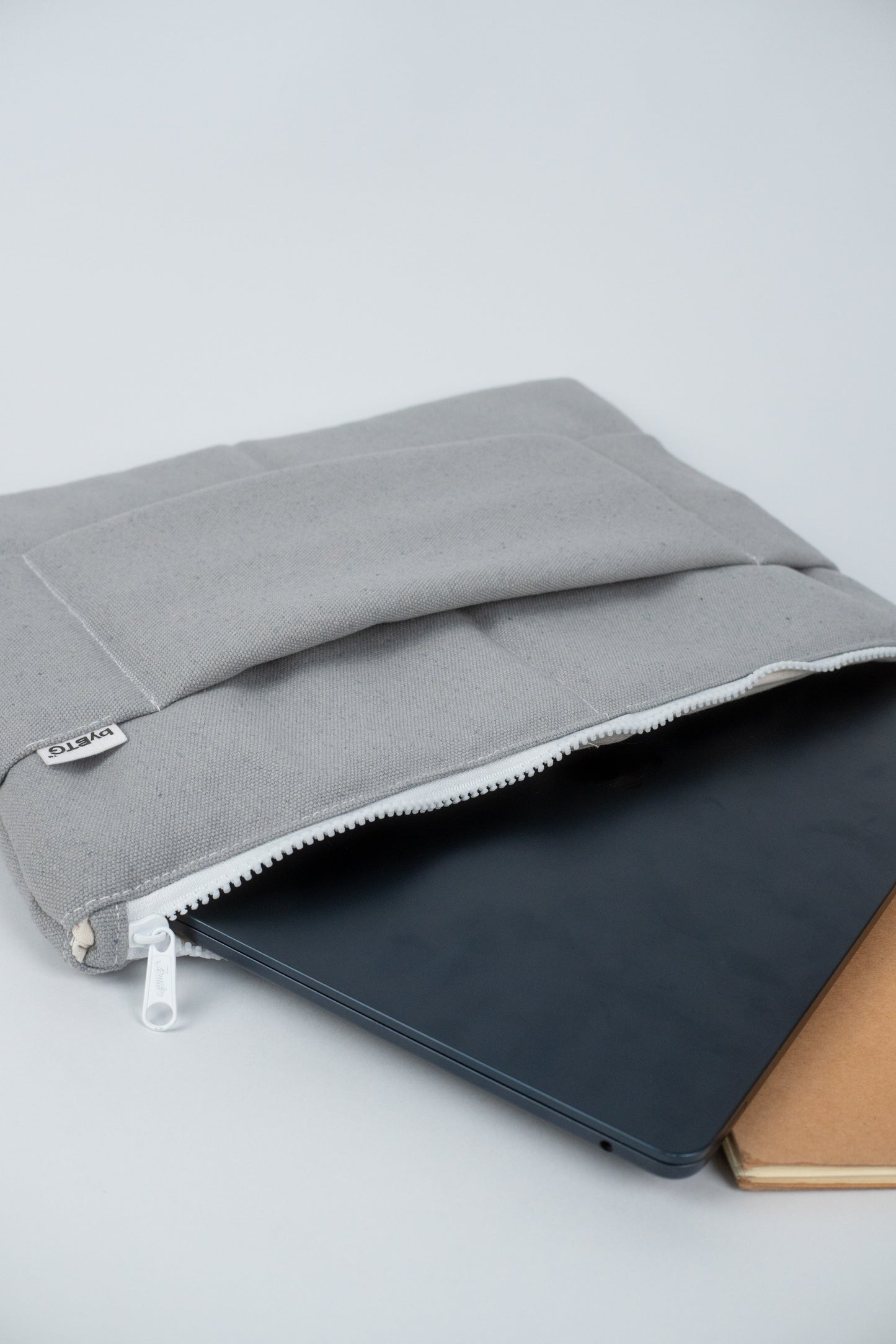 Mallow Laptop Sleeve (Canvas)