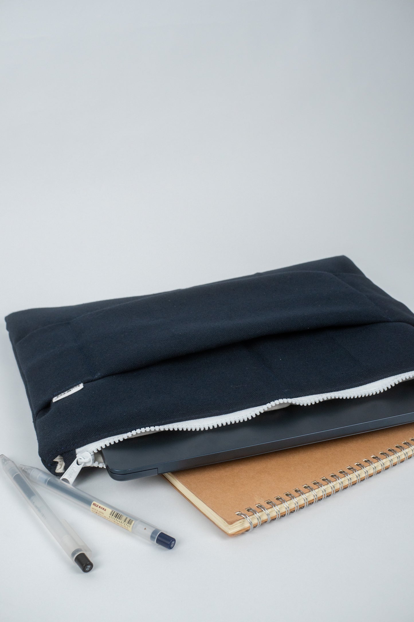 Mallow Laptop Sleeve (Canvas)