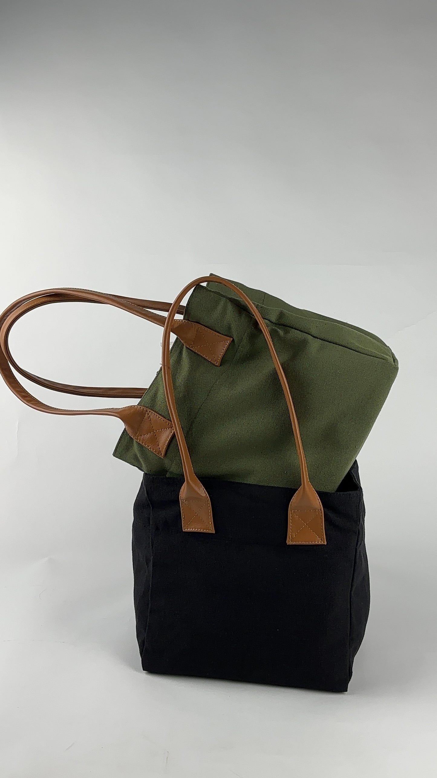Preorder - Onigiri Medium: Genuine Leather