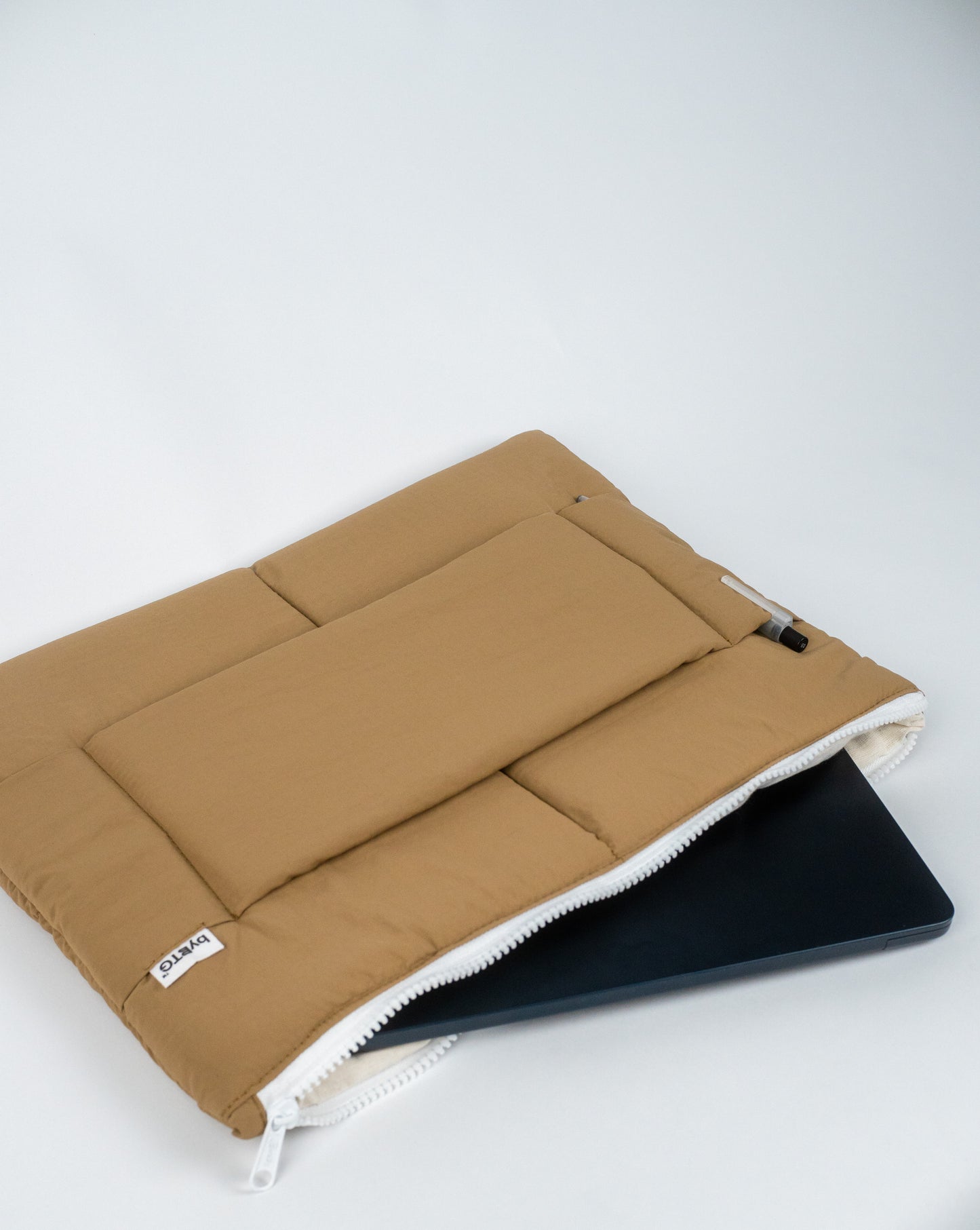 Mallow Laptop Sleeve (Nylon)