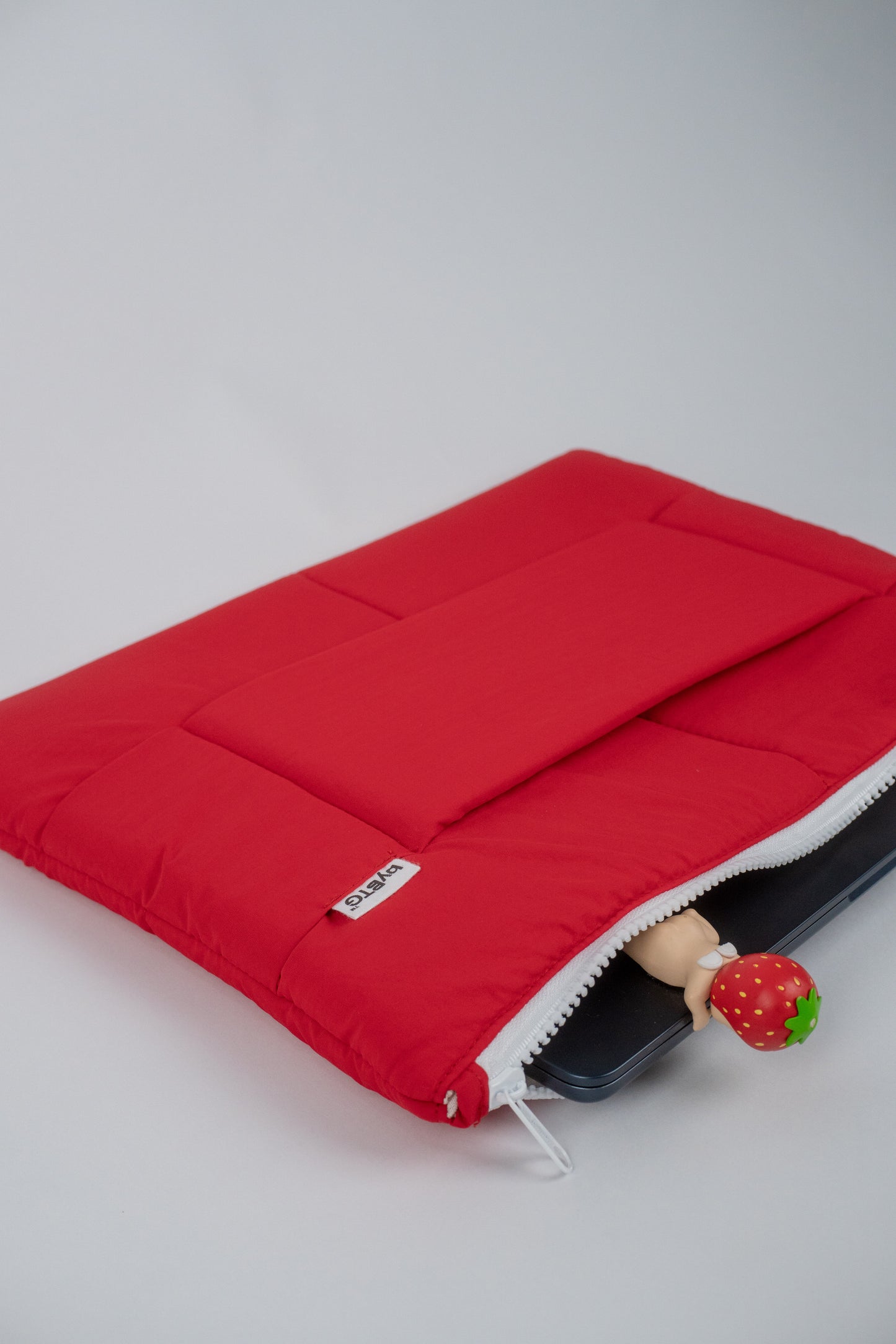 Mallow Laptop Sleeve (Nylon)